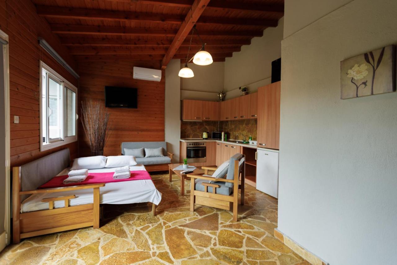 Wooden House Villa Mesimerion Exterior photo